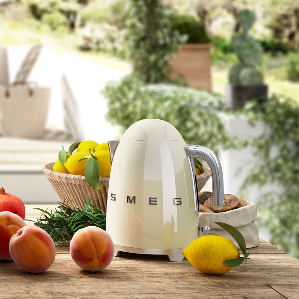 Removing limescale from SMEG Electric Kettle