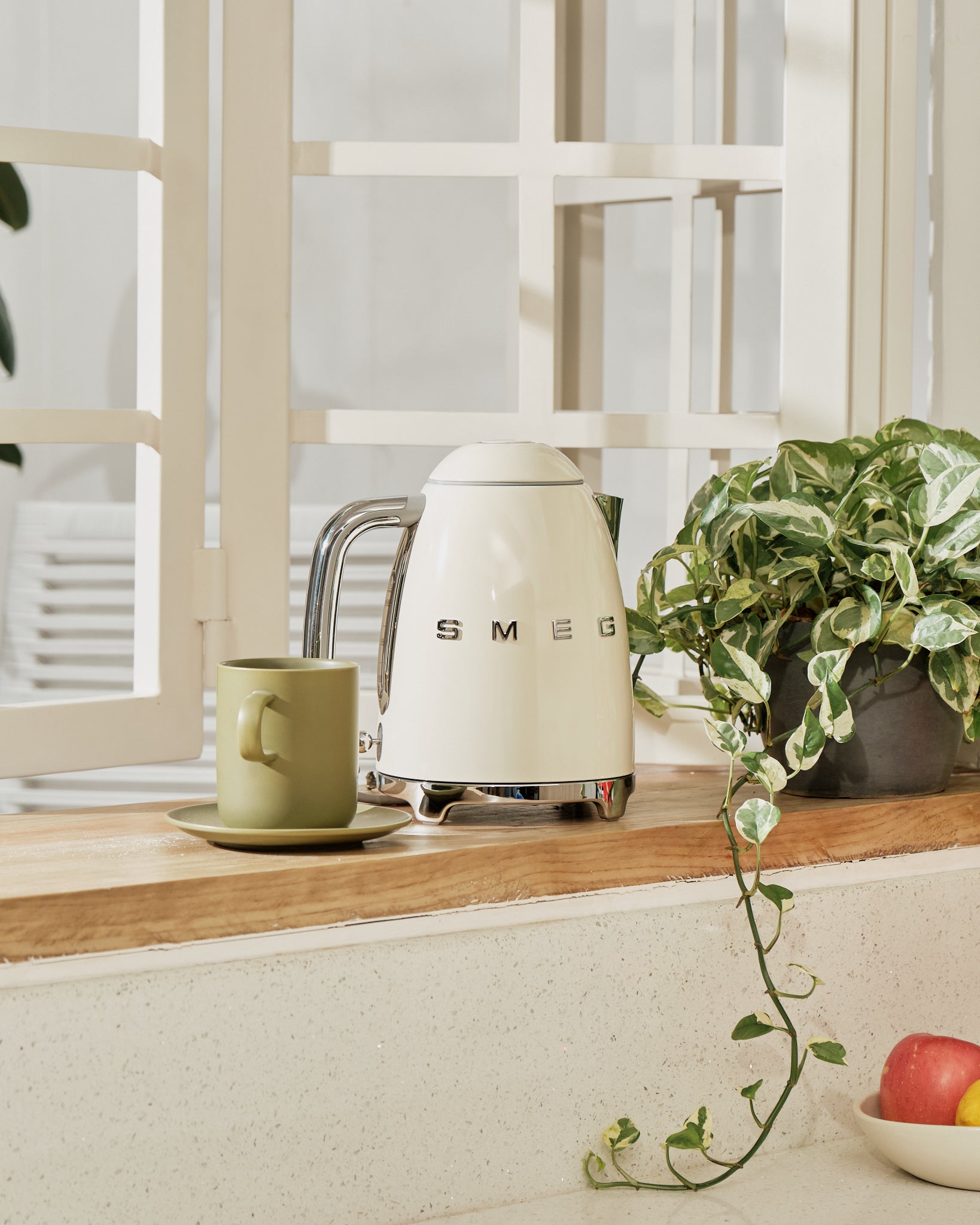 Electric Kettle Cream SMEG Philippines