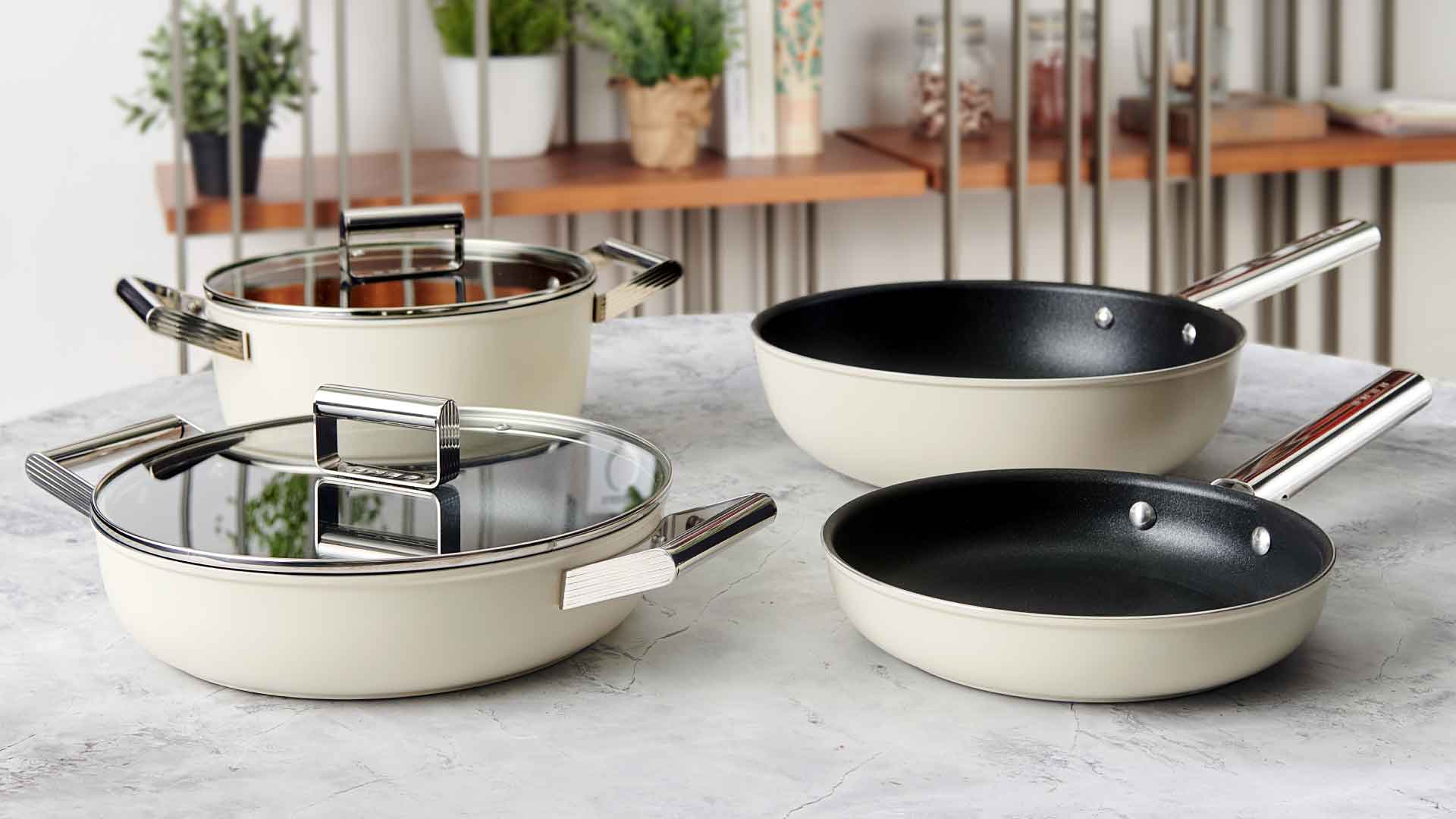 Exclusive Early Access to Smeg Cookware 